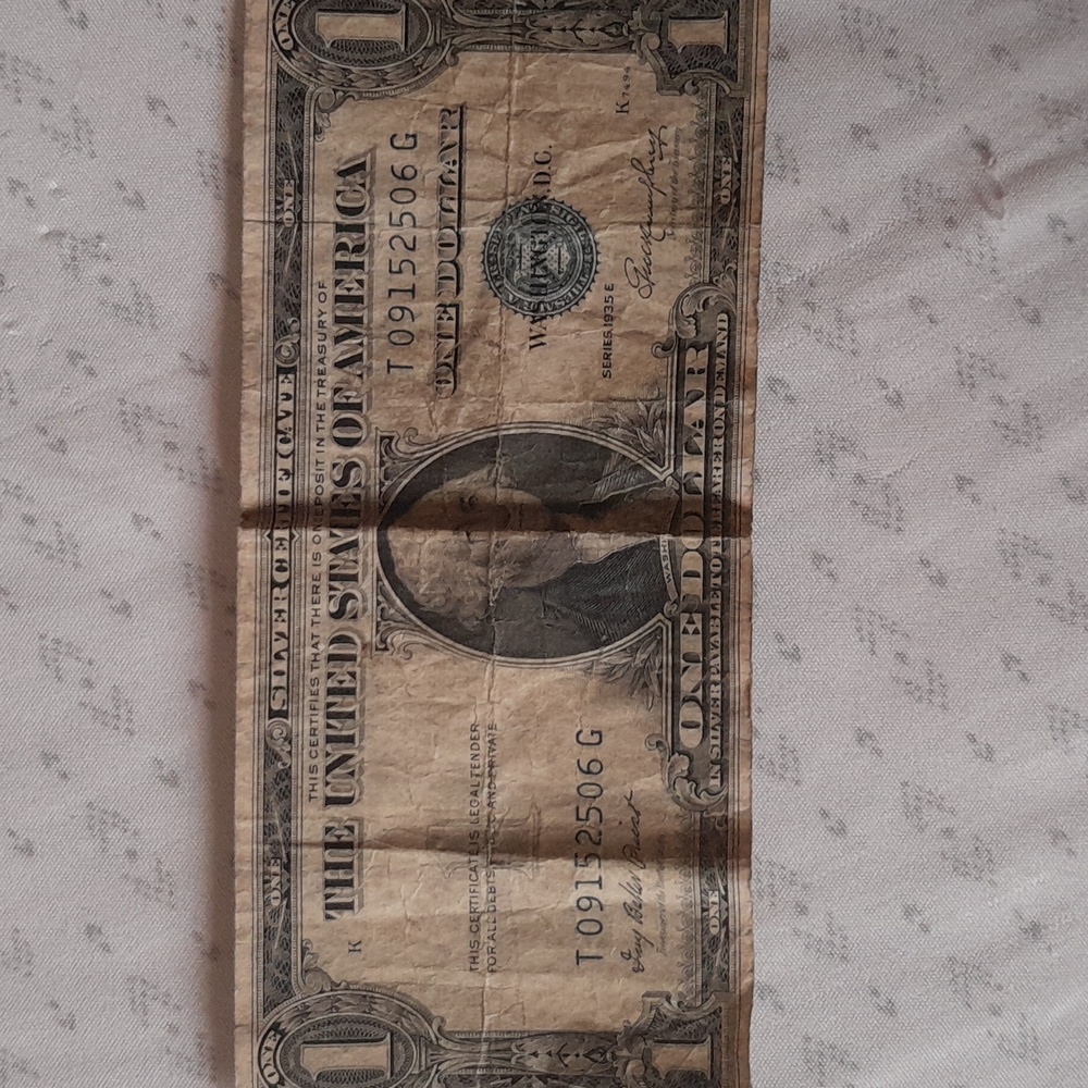 1935 E silver one dollor certificate rare
